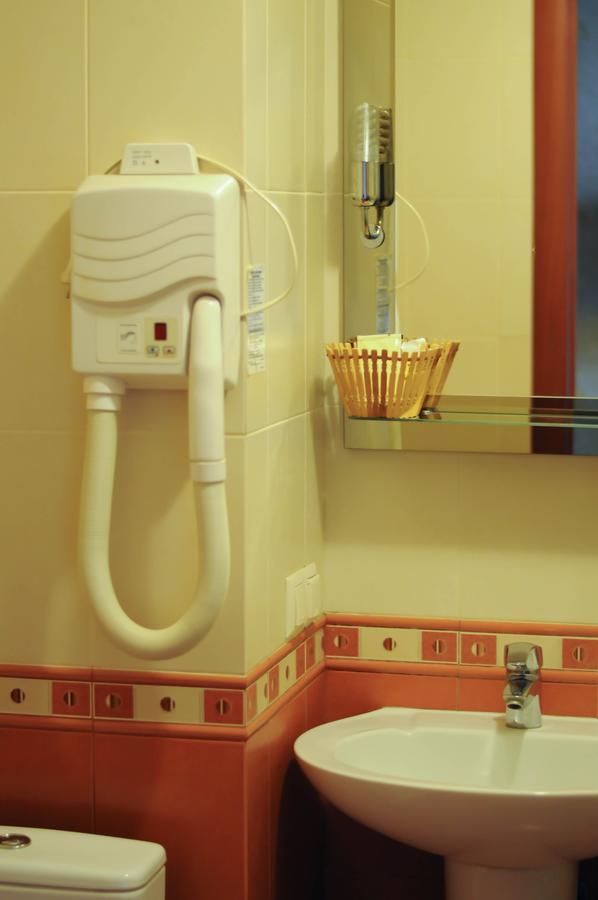Don Kihot Hotel Novovolyns'k Quarto foto