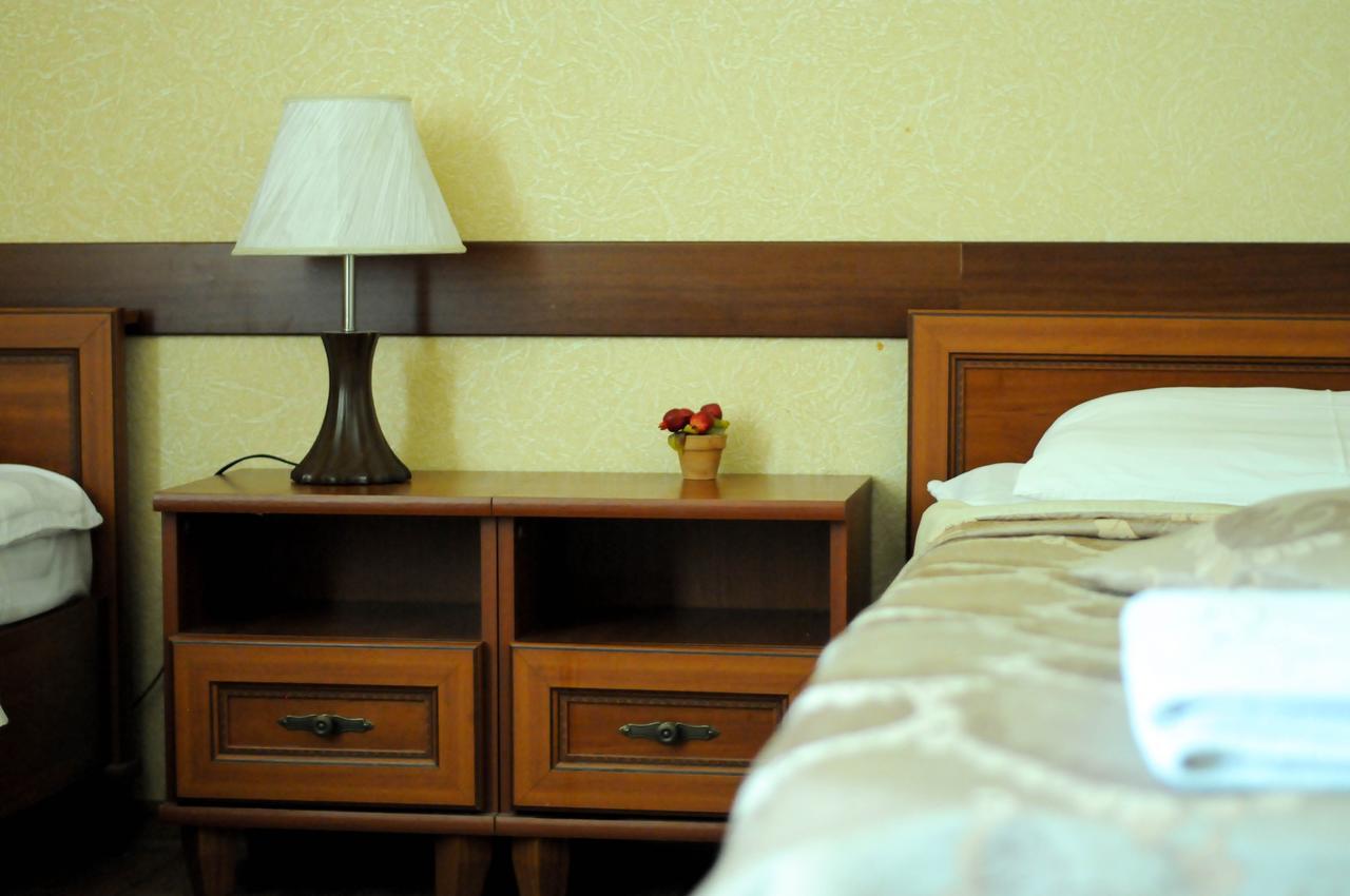 Don Kihot Hotel Novovolyns'k Quarto foto